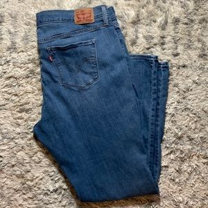 Levi’s 415 Classic Bootcut Jeans